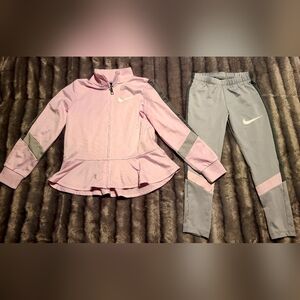 Nike 2 piece set size 6